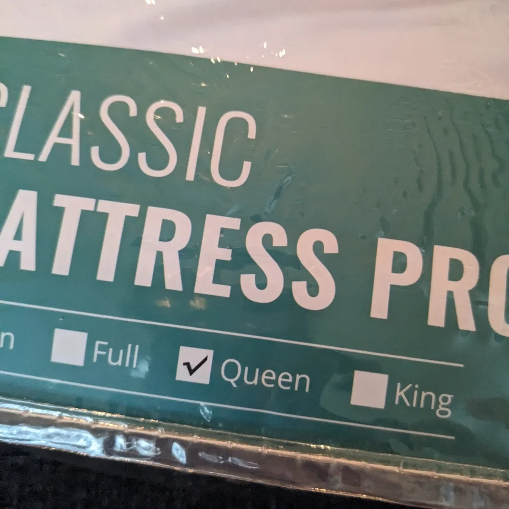 Mattress protector